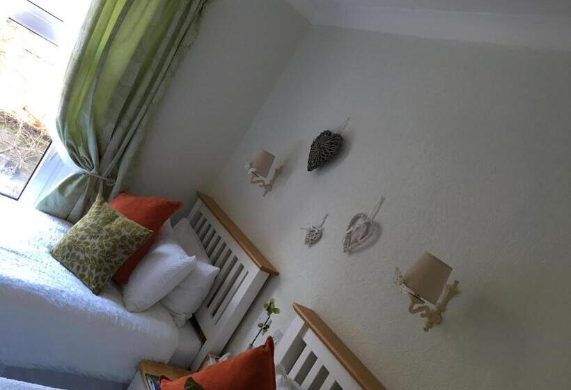 اتاق استاندارد با چشم‌انداز باغ, Dalesgate Lodge