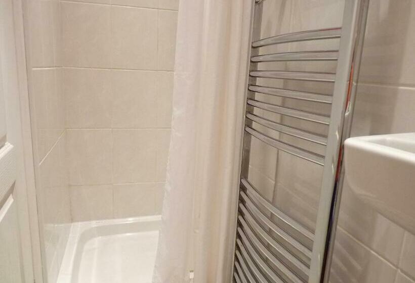 スタンダードルーム, Apollo Guest House