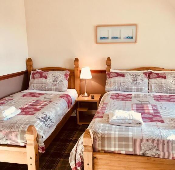 اتاق سوپریور سه تخته, Glengorm Guest House