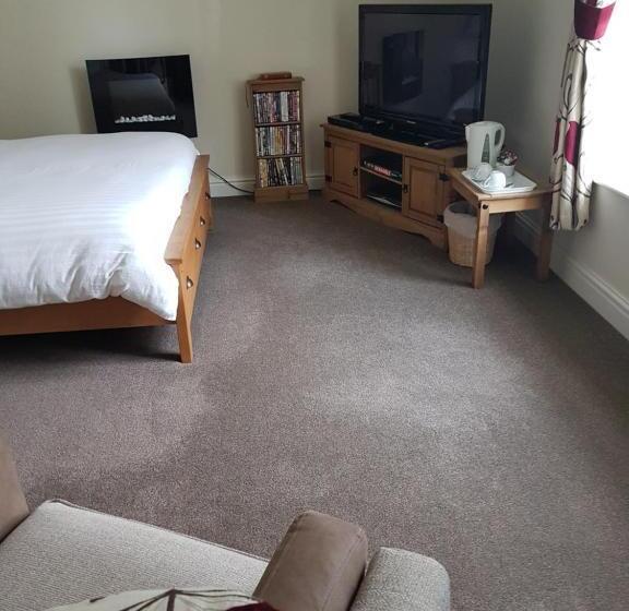 اتاق استاندارد با تخت بزرگ, Roosecote Guest House