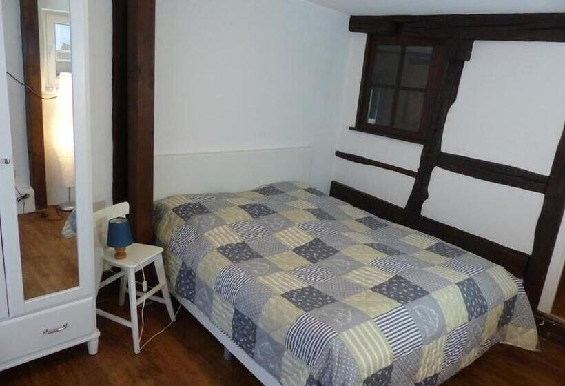 Апартаменты 1 Спальня, Ferienwohnungen Homberger Altstadt