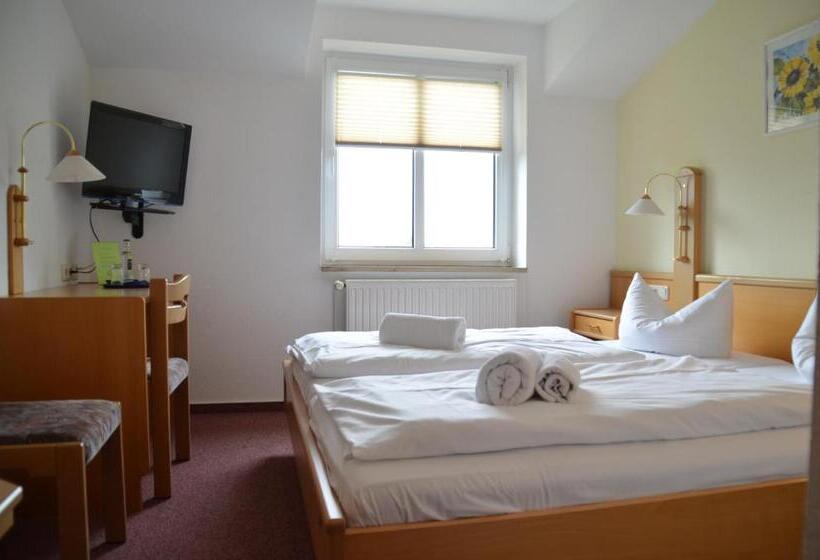 Номер Стандарт, Pension Pastow Garni