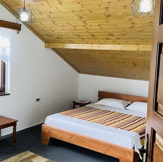 스탠다드 전망 룸, Denis Guest House