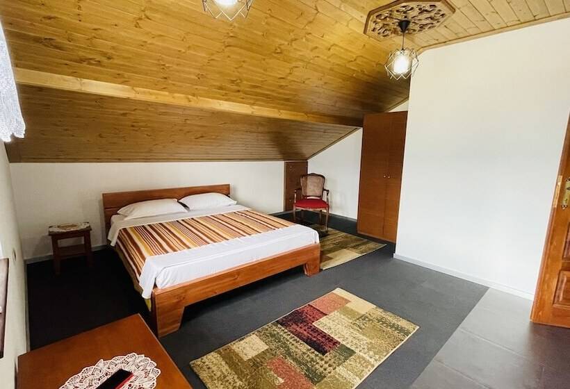 스탠다드 전망 룸, Denis Guest House
