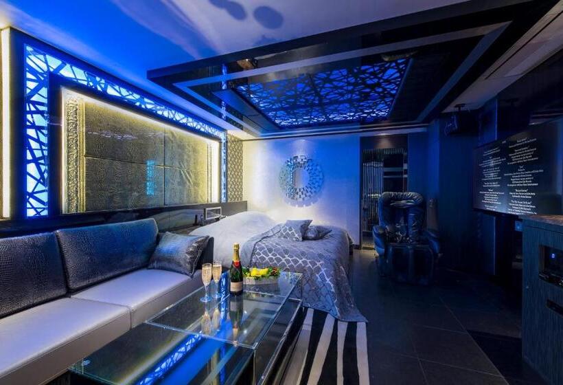 Номер Deluxe Кровать Кинг, W Avanza W Group Hotels And Resorts