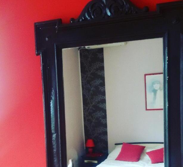 سوییت, Apartmani Rale Rooms