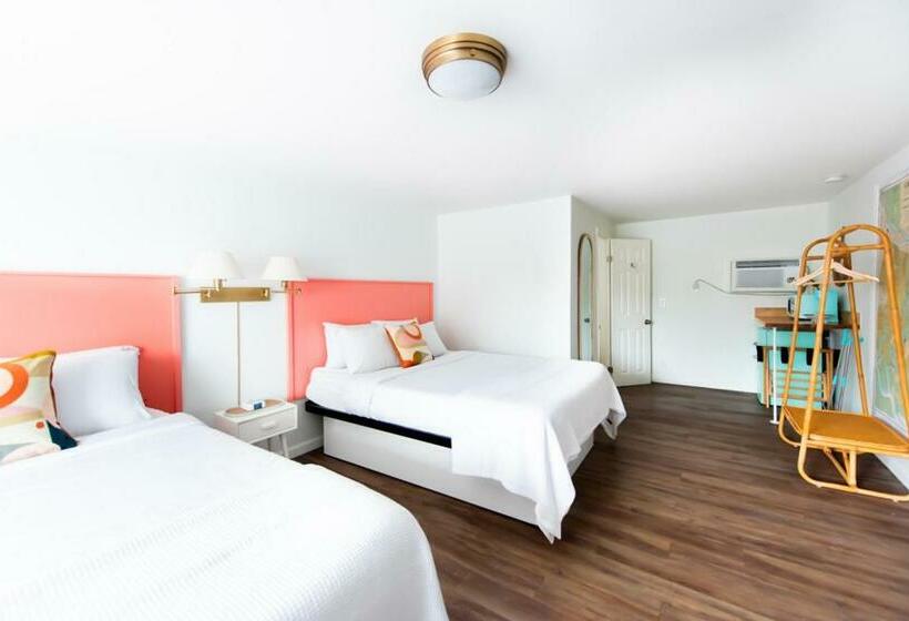 Quarto Estandar, Royal Palms Motel