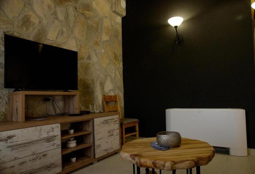 اتاق لوکس, Stara Hercegovina