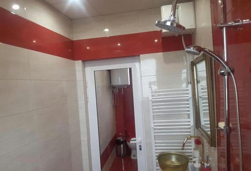 Номер Стандарт Трехместный, Guesthouse Jasmin