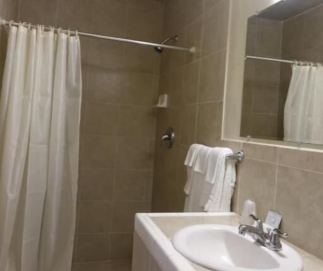 Номер Стандарт, Baycities Motel