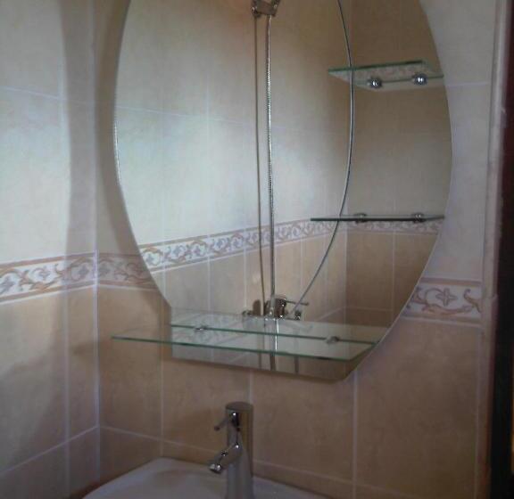 Трехместный Номер Стандарт с Балконом, Guest House Pip