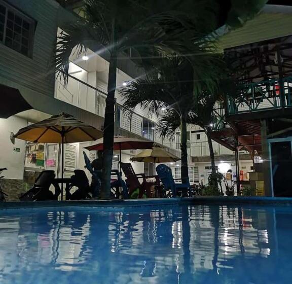 标准工作室, Apartamentos Isla Tropical
