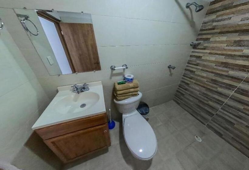 四人豪华间, Apartamentos Isla Tropical