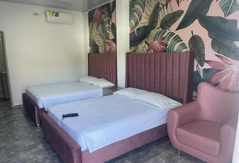 四人豪华间, Apartamentos Isla Tropical