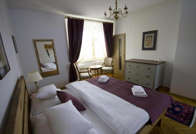 اتاق استاندارد, 1st Republic Villa   Adults Only