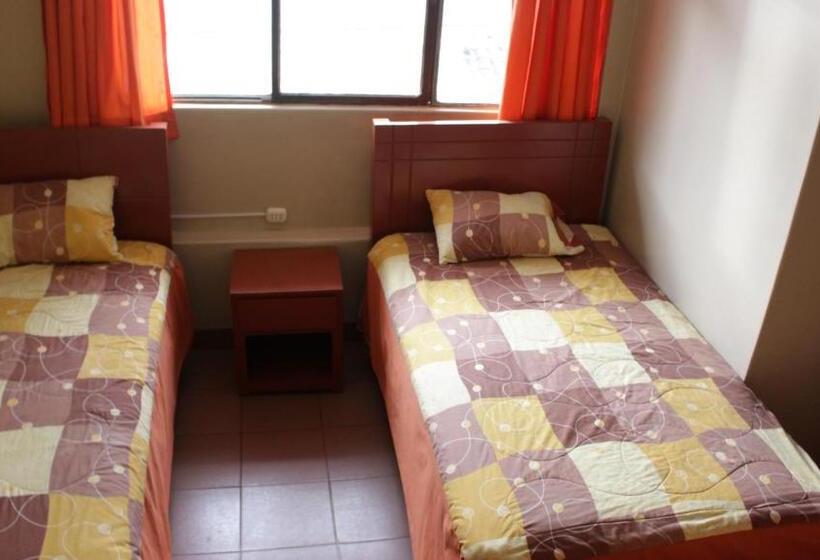 اتاق استاندارد, Hostal Aventura