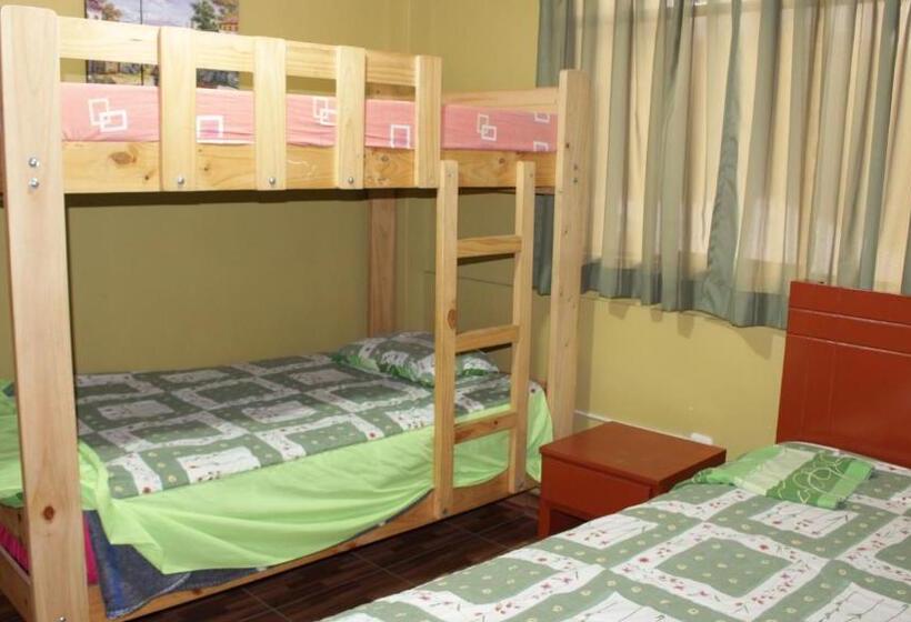 اتاق استاندارد سه نفره, Hostal Aventura