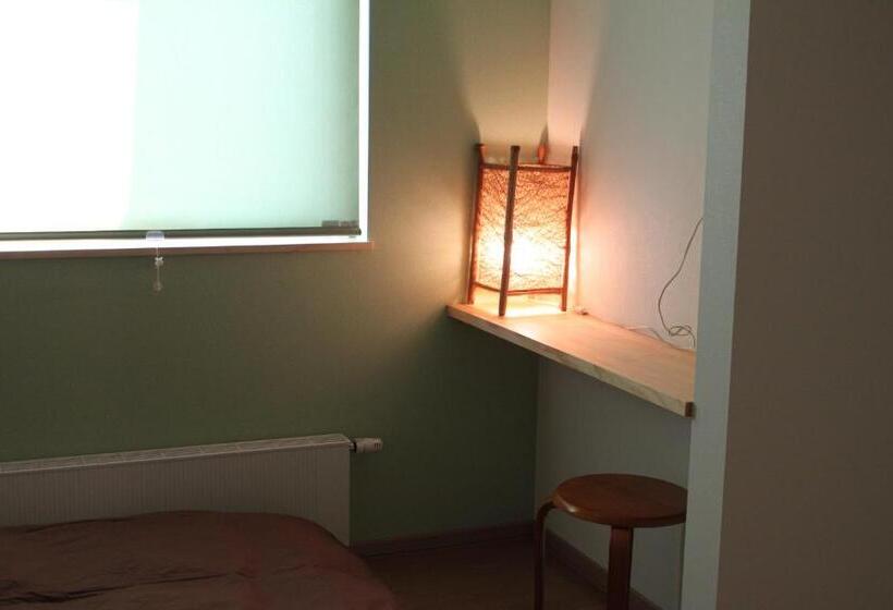 带共用浴室的标准房间, Niseko Guesthouse Nalu