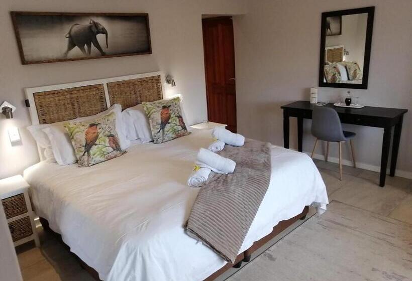 استودیوی لوکس, Lauradale Accommodation