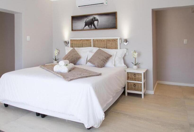 استودیوی لوکس, Lauradale Accommodation