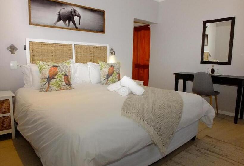 استودیوی لوکس, Lauradale Accommodation
