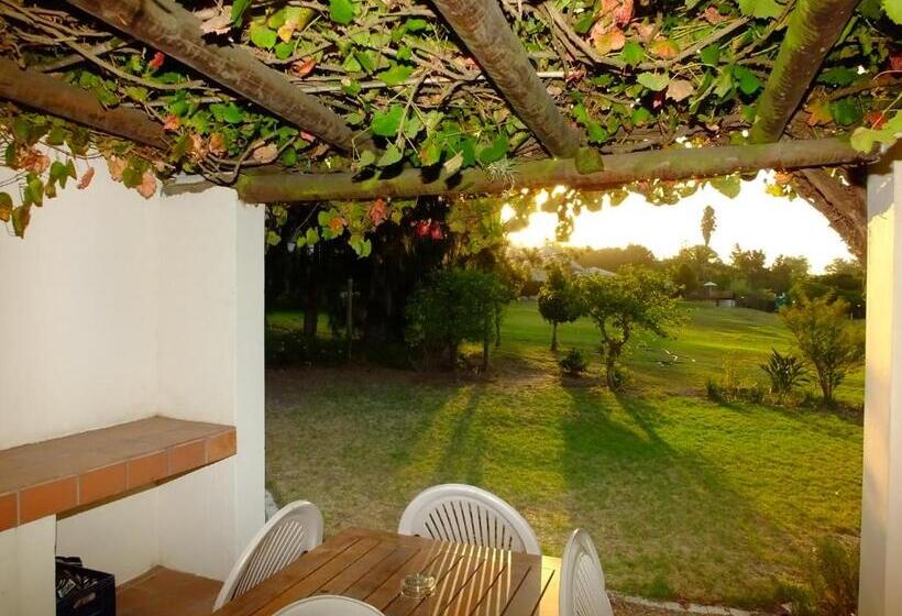 بانگلوی استاندارد, Lauradale Accommodation