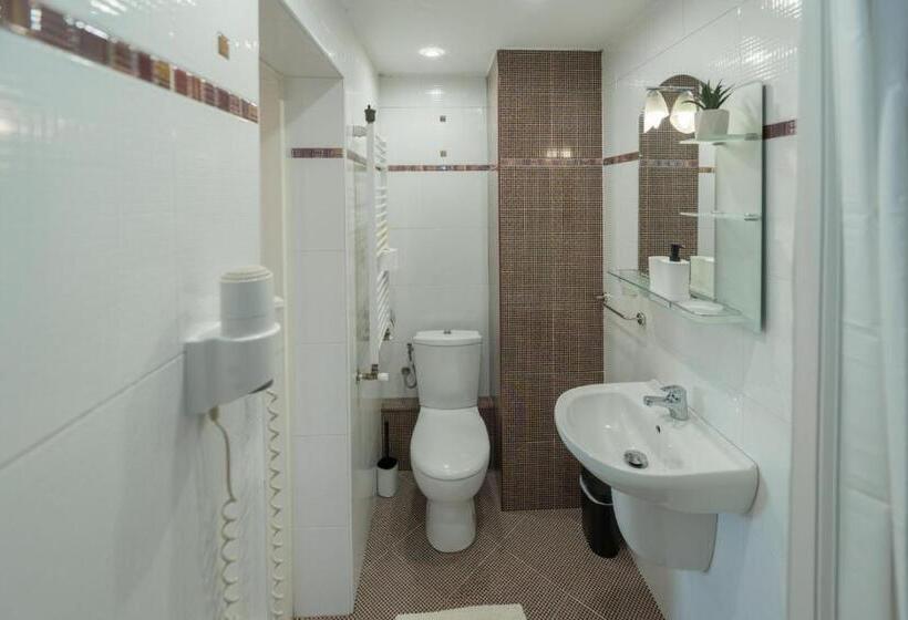 패밀리 스위트, Kadiyata Guest House