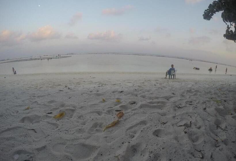 اتاق لوکس با چشم‌انداز دریا, Express Inn At Hulhumale