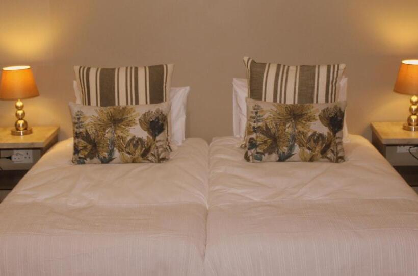 اتاق استاندارد, Ley Lia Guest House