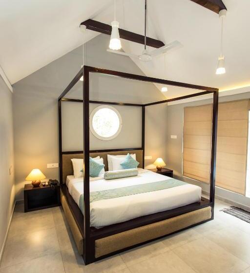 Standard Room King Size Bed, Crayons Guest House Munnar