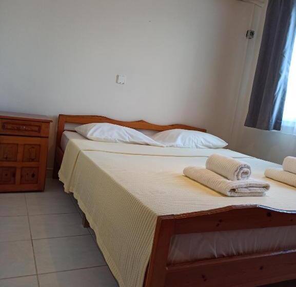 سوییت جونیور با چشم‌انداز استخر, Işıl Suit Apart Otel