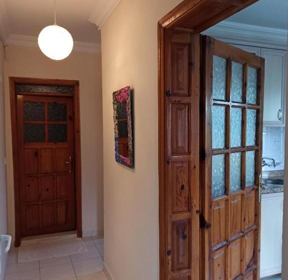 سوییت جونیور با چشم‌انداز استخر, Işıl Suit Apart Otel