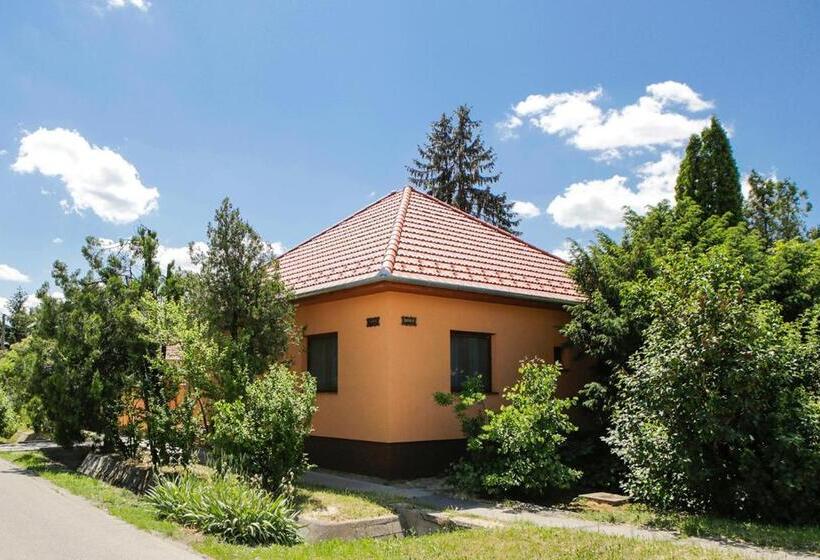 آپارتمان 1 خوابه, Boróka Vendégház