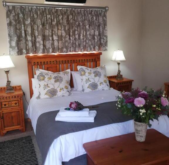 Номер Стандарт Вид на Сад, Van Dykshuis Guest House