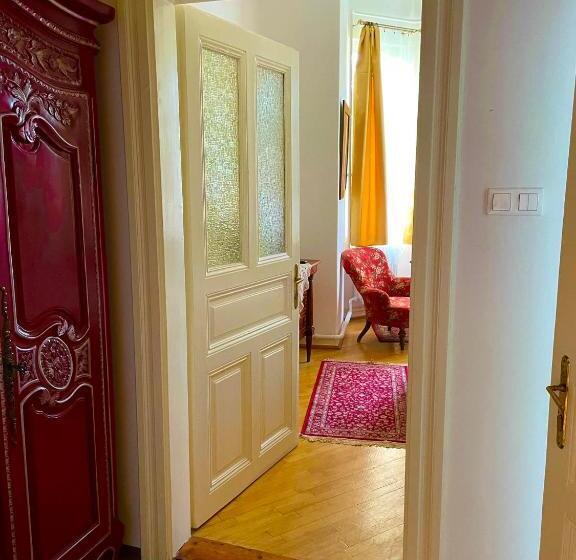 اتاق استاندارد با چشم‌انداز باغ, Villa Luca