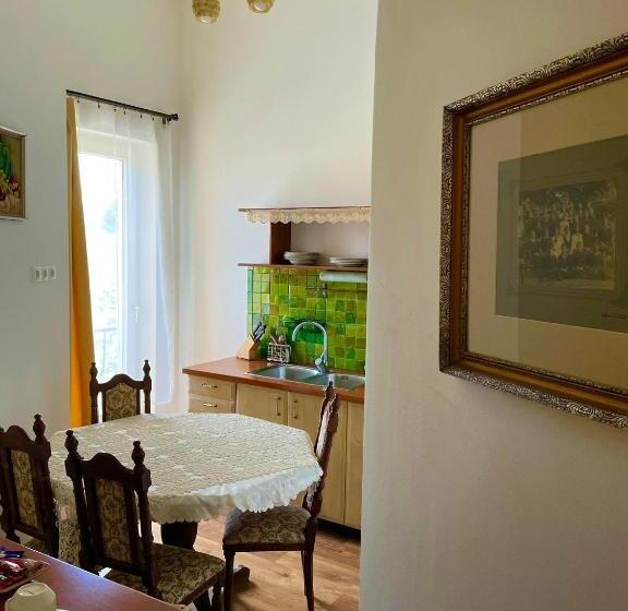 آپارتمان 2 خوابه, Villa Luca