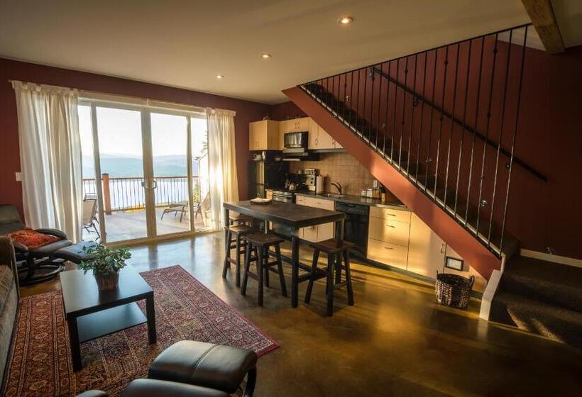 بانگلوی استاندارد 2 خوابه, Crooked Tree Guest Suites
