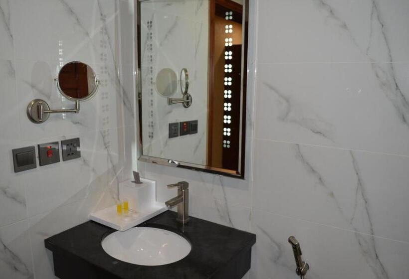 Apartamento 2 Dormitórios, دار الوداد   Dar Al Wedad