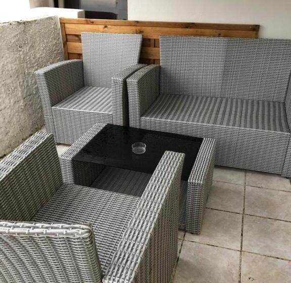 اتاق اکونومی, Relais Sud