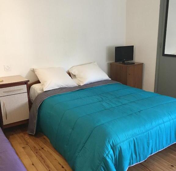 اتاق راحتی سه تخته, Relais Sud