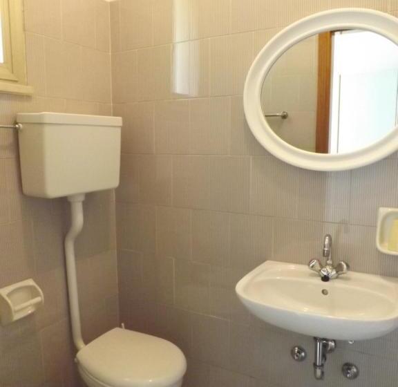 Economy Quadruple Room, Sorriso