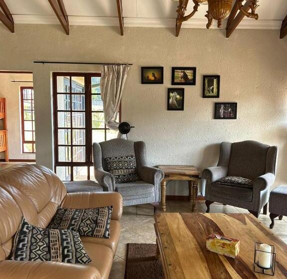 Шале 1 Спальня, Silver Mist Resort, Haenertsburg