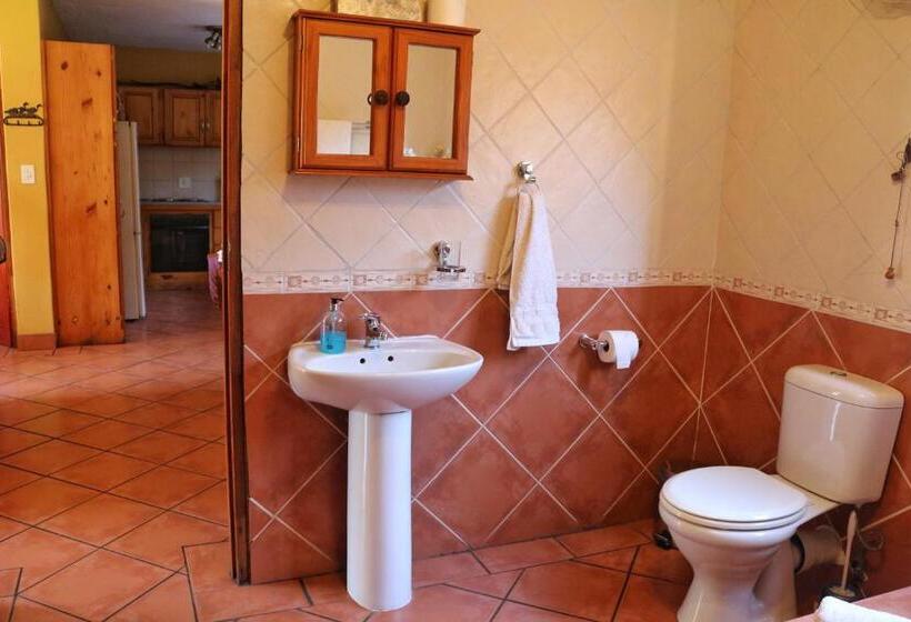 Апартаменты 1 Спальня Нижний Этаж, Kairos Home