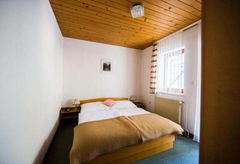 1 Bedroom Apartment Mountain View, Farm Košir