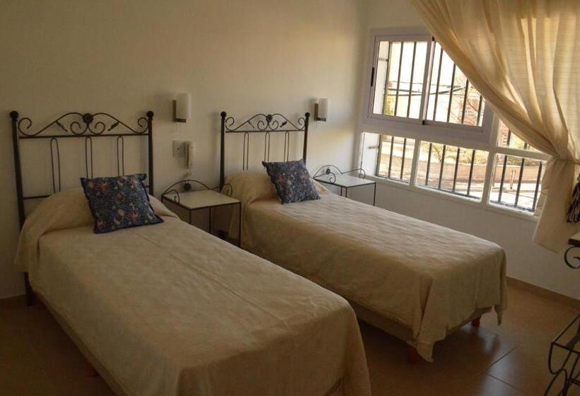 اتاق استاندارد, Faro Del Parque