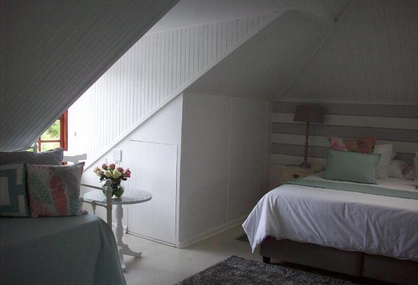 اتاق لوکس با چشم‌انداز استخر, Guest House Ascot Place