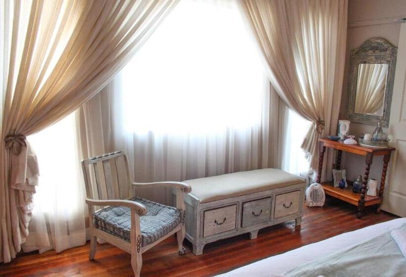 اتاق استاندارد, Mirabel Guesthouse