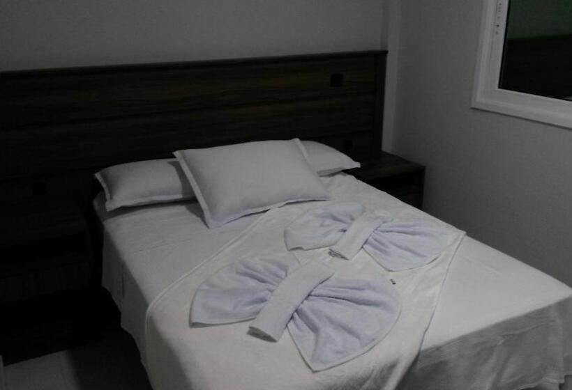 수피리어 룸, Sokulski Flat