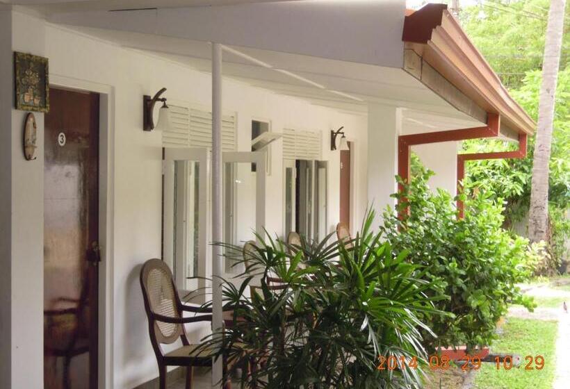 Номер Стандарт Трехместный, Devi Tourist Home