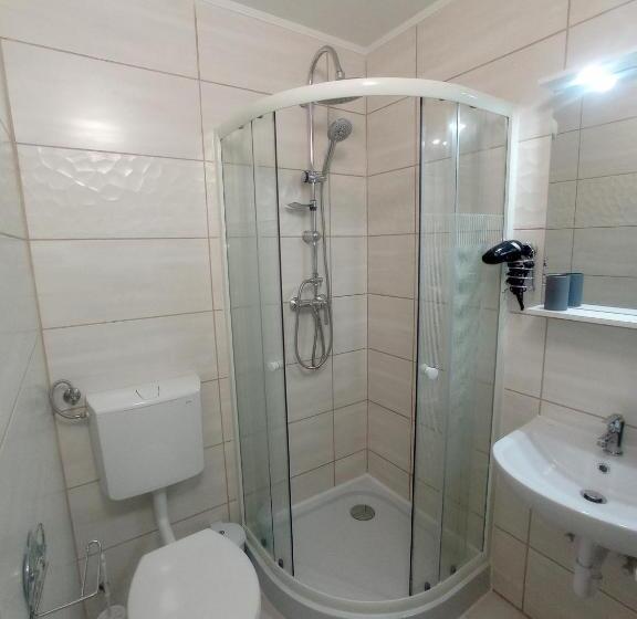 اتاق استاندارد, Veronika Rooms
